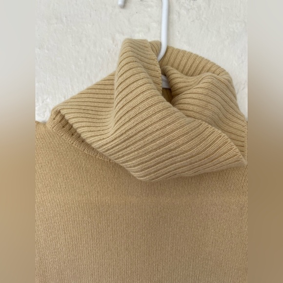 NOT FOR SALE - Picture 2 of 6